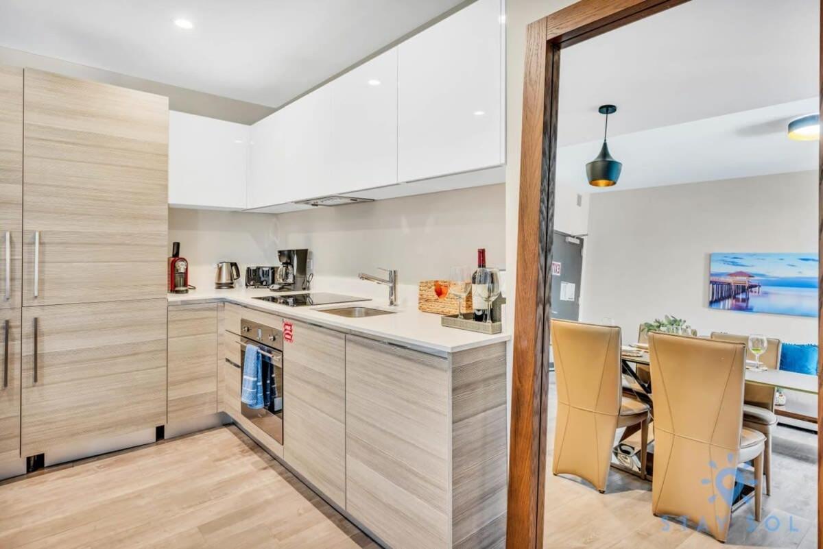 Apartment With Bay View Balcony - Pool - Up To 6 - Gym Hollywood Exterior foto